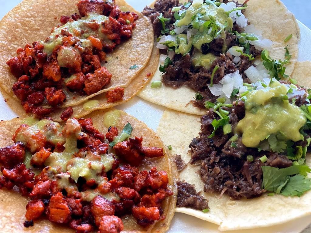 taco T | restaurant | 3502 S Carrier Pkwy Ste A, Grand Prairie, TX 75052, USA | 9726393656 OR +1 972-639-3656