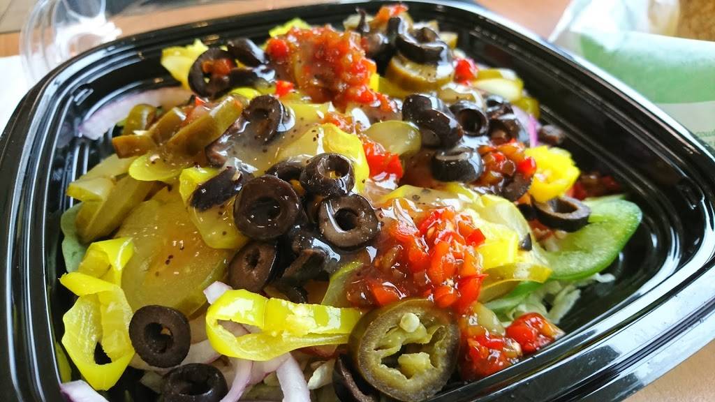 Subway | restaurant | 15906 Shady Grove Rd B, Gaithersburg, MD 20877, USA | 3015197311 OR +1 301-519-7311