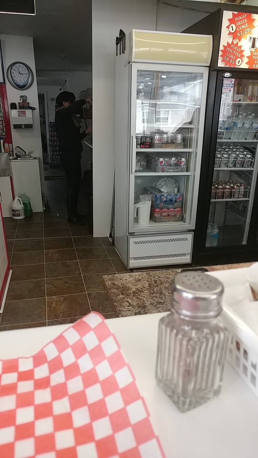 Miss Alfred | restaurant | 143 St-Philippe St, Alfred, ON K0B 1A0, Canada | 6136776079 OR +1 613-677-6079