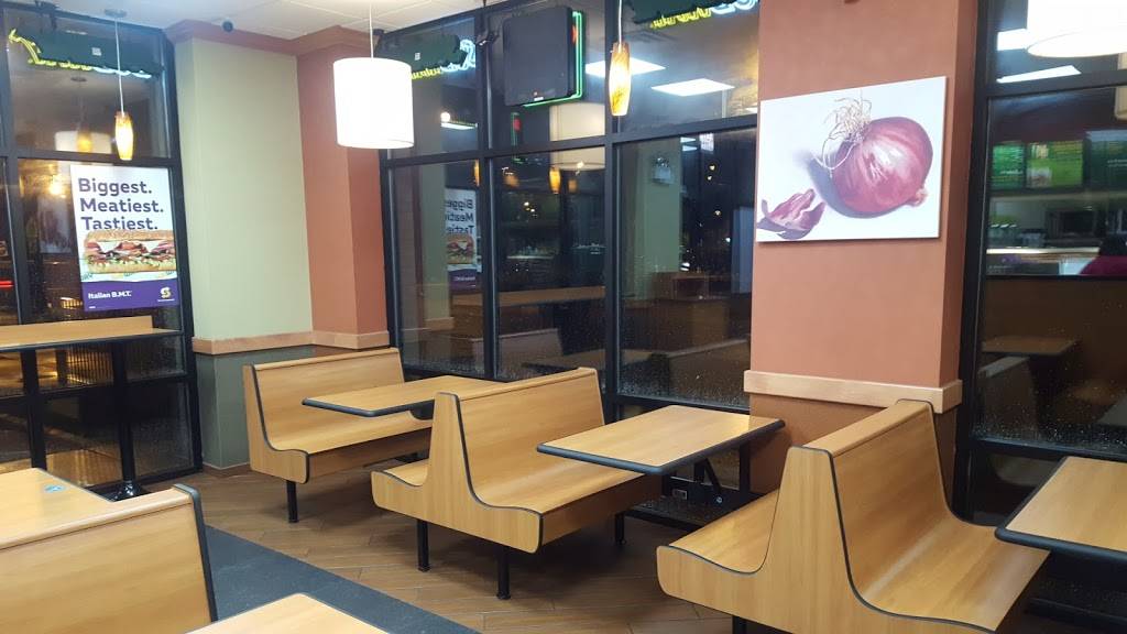Subway Restaurants | restaurant | 7108 S Wabash Ave E, Chicago, IL 60619, USA | 7739625522 OR +1 773-962-5522