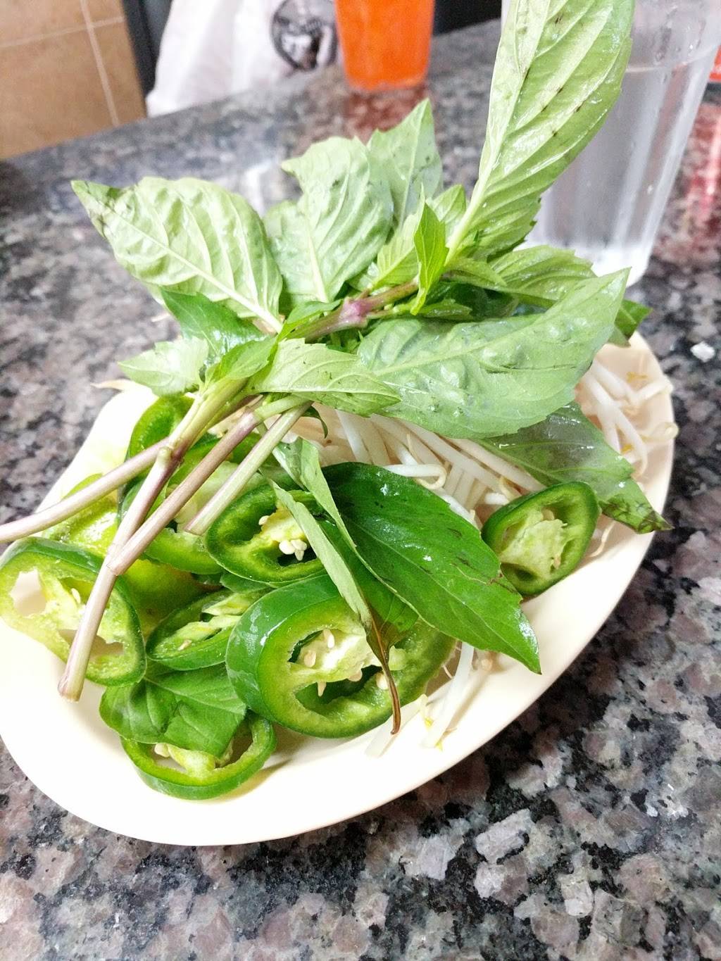 Pho 43 Express | restaurant | 2844 N 43rd Ave, Phoenix, AZ 85009, USA | 6022693383 OR +1 602-269-3383