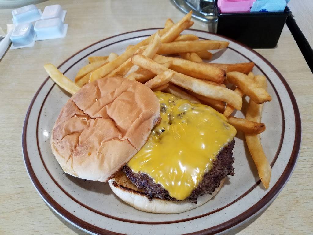 Johnnys | restaurant | 610 E Yosemite Ave, Manteca, CA 95336, USA | 2092399111 OR +1 209-239-9111