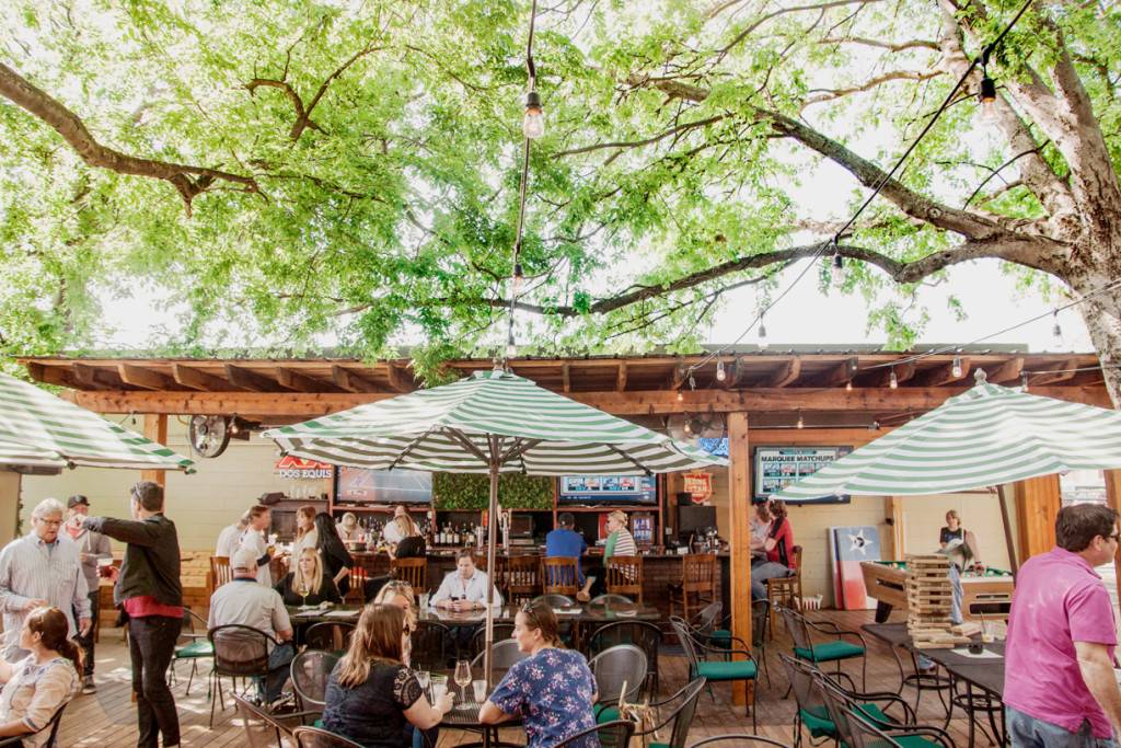 The IVY Tavern | restaurant | 5334 Lemmon Ave, Dallas, TX 75209, USA | 2145594424 OR +1 214-559-4424