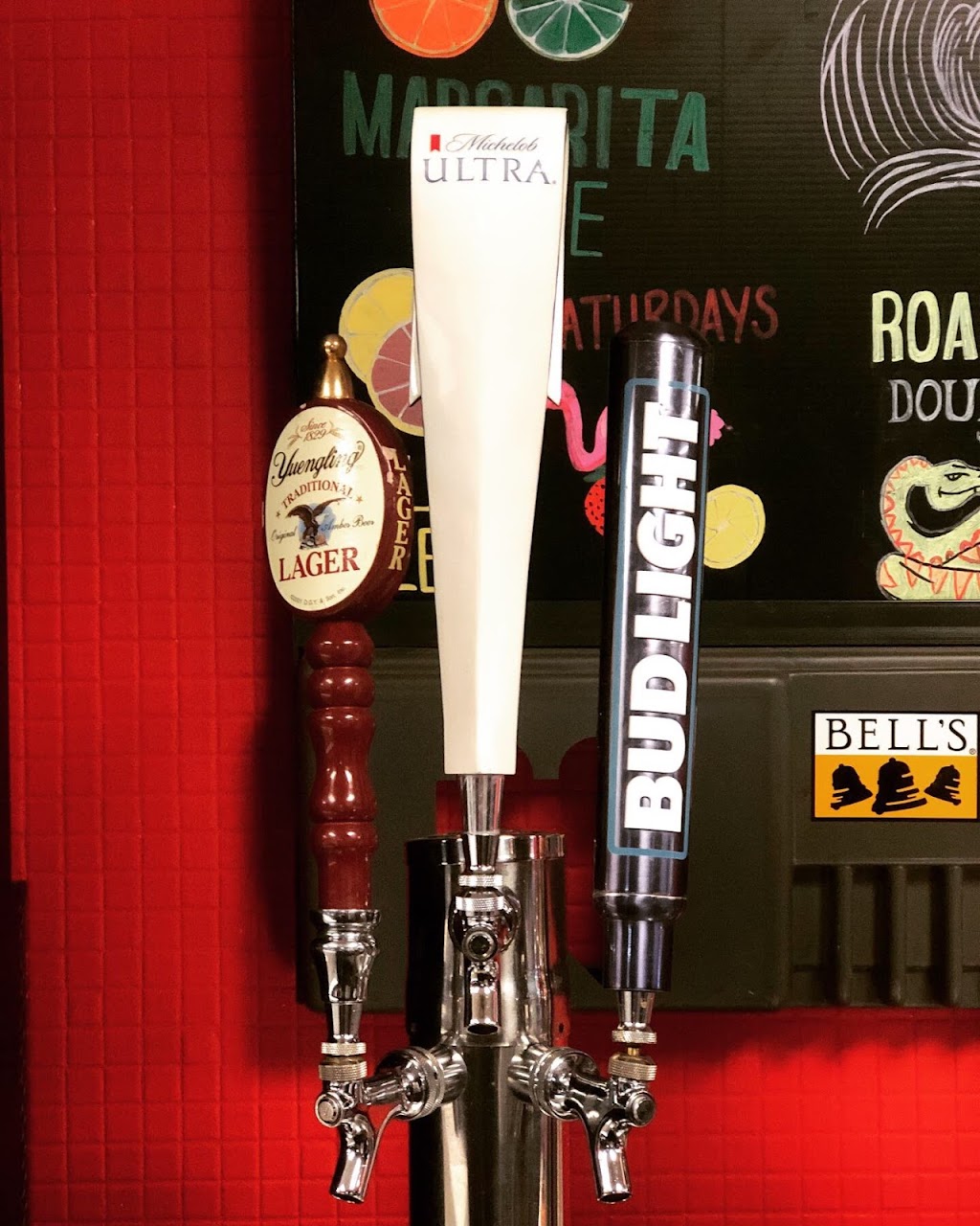 Riverside Lanes | restaurant | 3215 Riverside Dr, Danville, VA 24541, USA | 4345794604 OR +1 434-579-4604