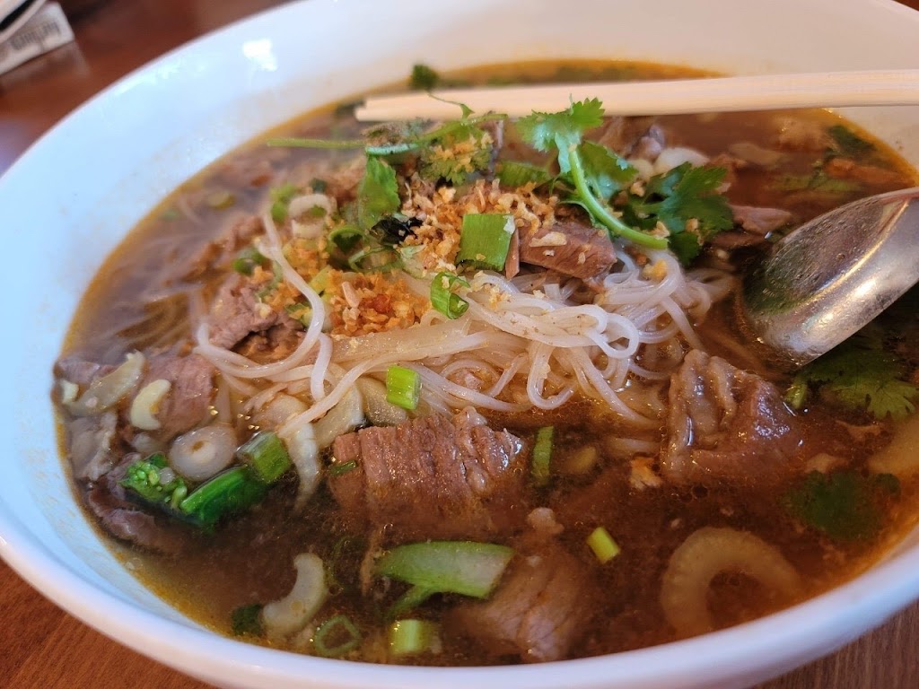 Khun Thai (Brookings OR) | restaurant | 925 Chetco Ave, Brookings, OR 97415, USA | 5414120555 OR +1 541-412-0555