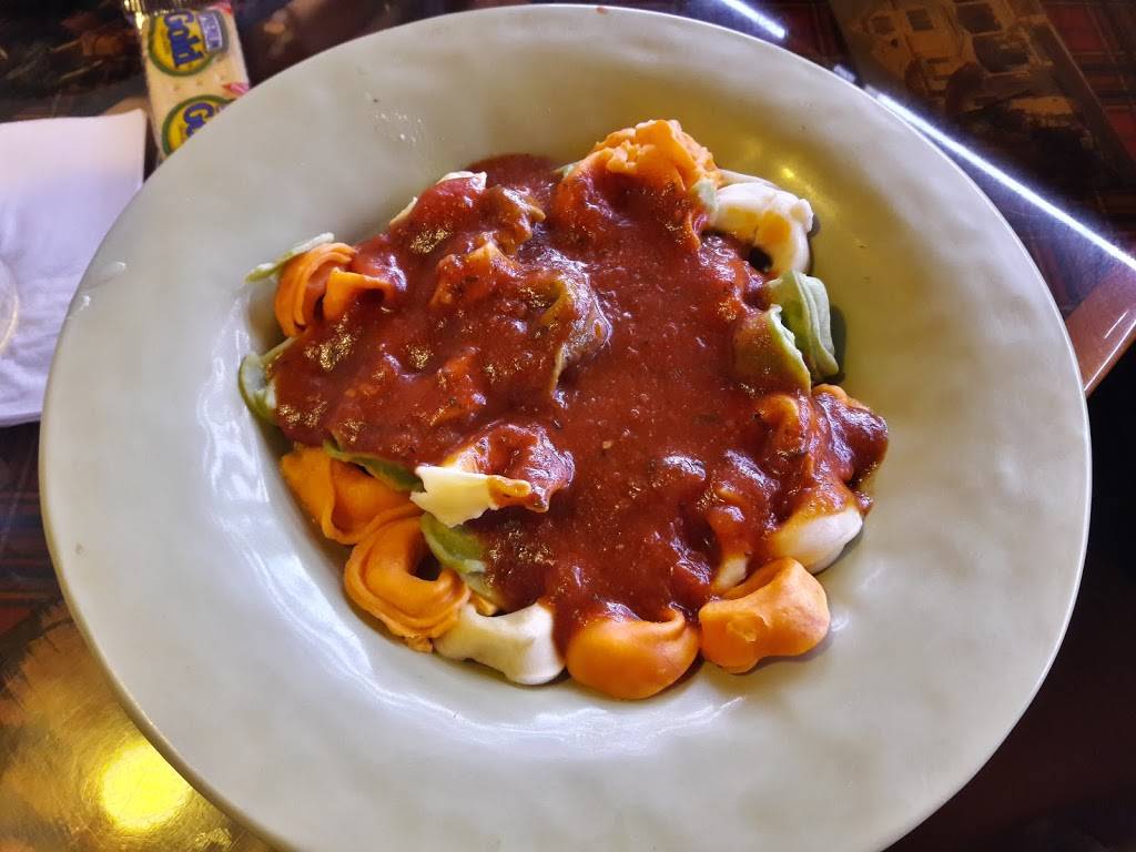 Johnnys Italian Restaurant | restaurant | 2907 FL-590, Clearwater, FL 33759, USA | 7277972940 OR +1 727-797-2940