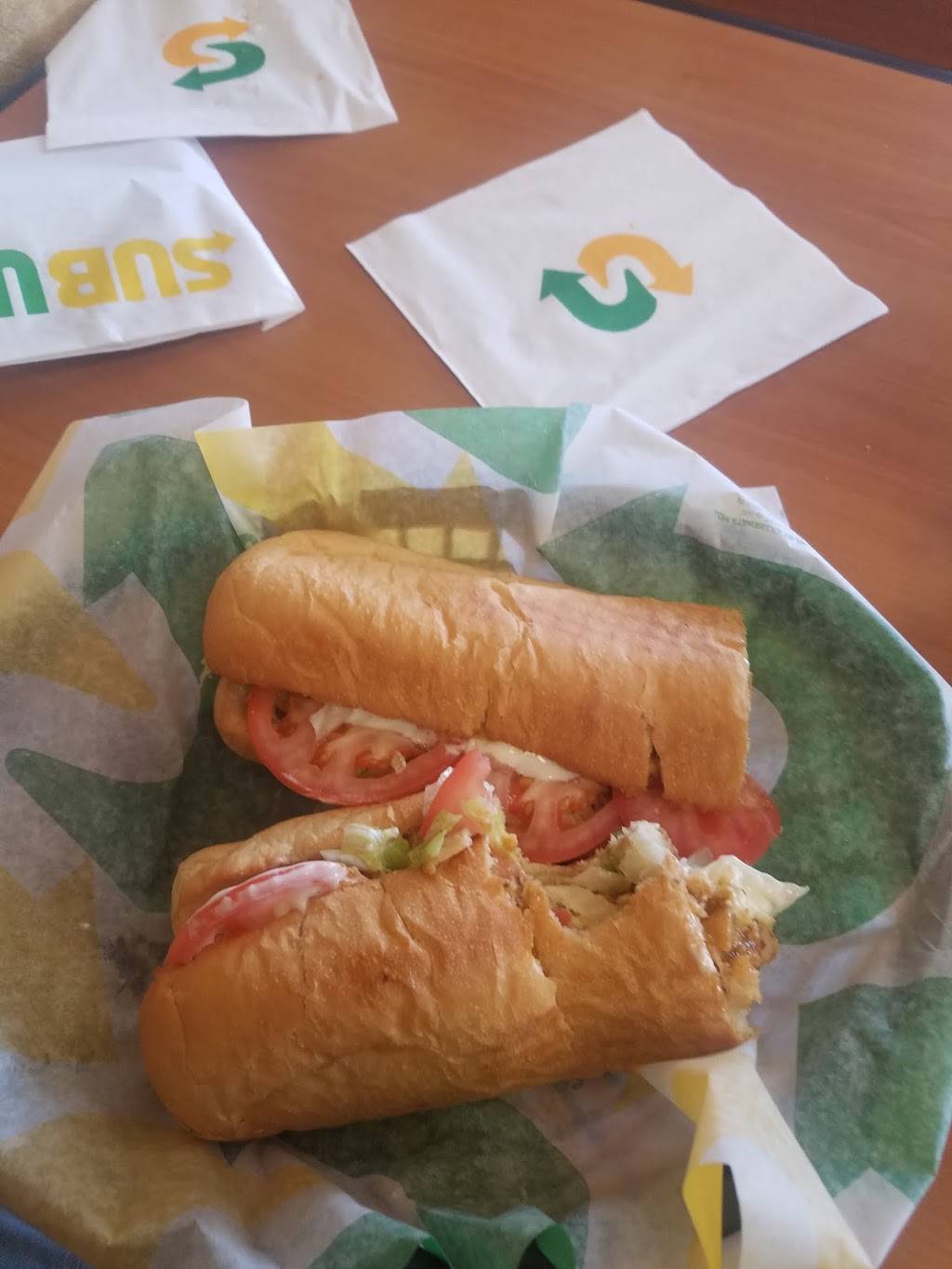 Subway | meal takeaway | 1870-C W 60th St, Hialeah, FL 33012, USA | 7865364138 OR +1 786-536-4138