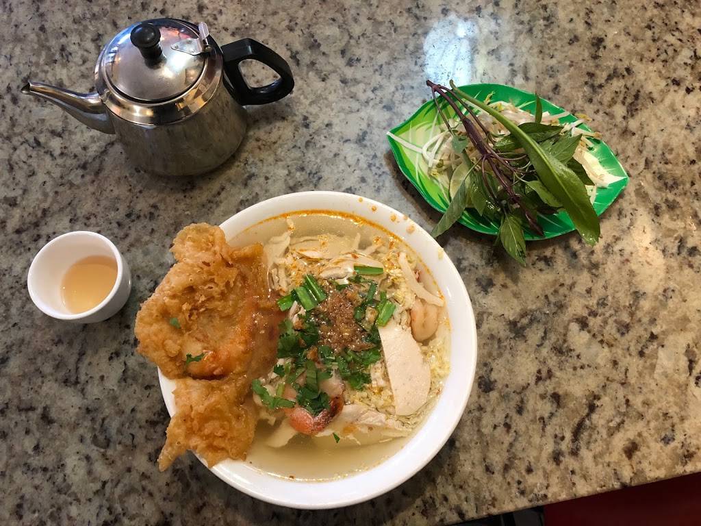 Pho Bo Ga L.A. | restaurant | 784 Somerset St W, Ottawa, ON K1R 6R1, Canada | 6132302931 OR +1 613-230-2931