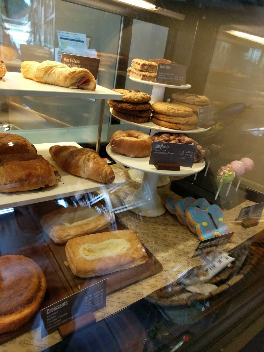 Starbucks | cafe | 113 Mill Plain Rd, Danbury, CT 06811, USA | 2037780203 OR +1 203-778-0203