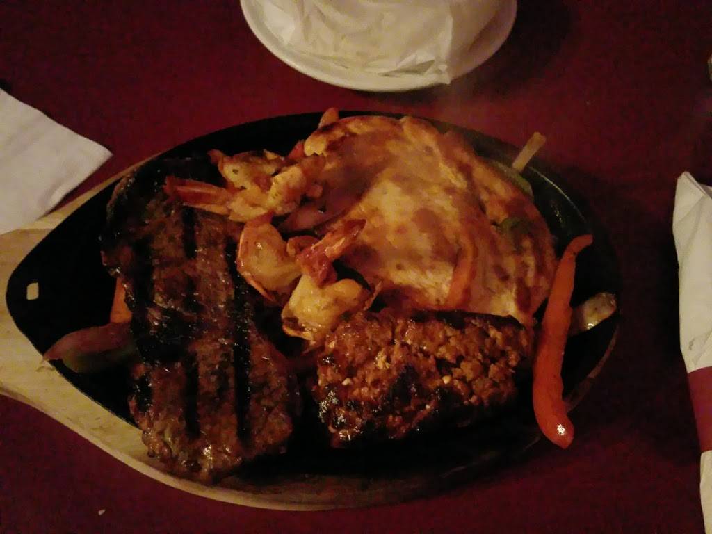 Leslys Grill | restaurant | 6211 Baltimore Ave, Riverdale, MD 20737, USA | 3012097069 OR +1 301-209-7069