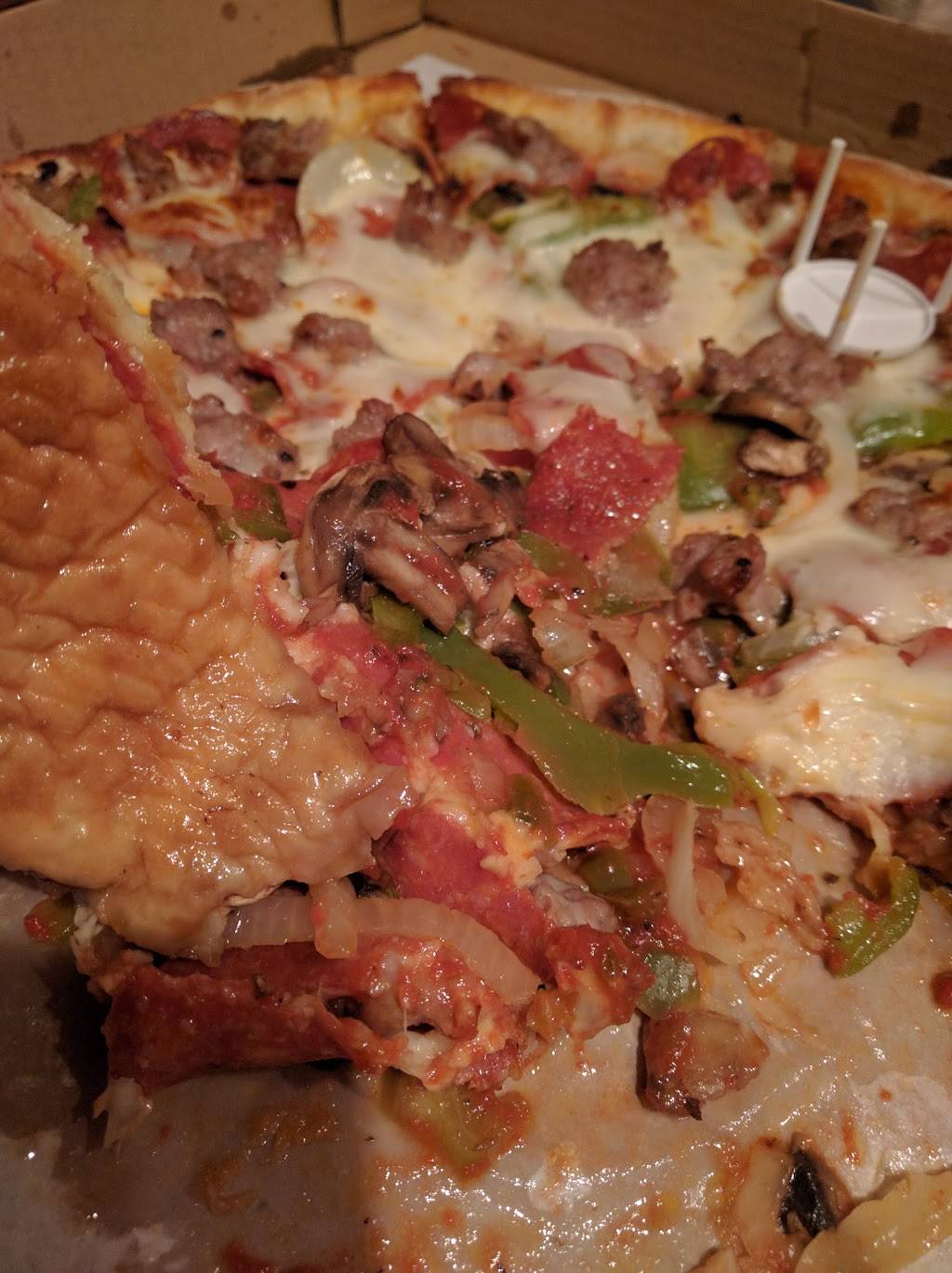 North Beach Pizza | meal delivery | 800 Stanyan St, San Francisco, CA 94117, USA | 4157512300 OR +1 415-751-2300