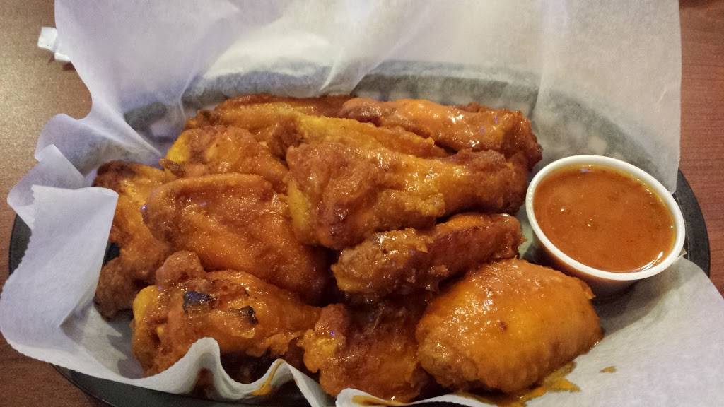 Black Jacks Pub & Grill | restaurant | 18 N Jefferson Ave, West Jefferson, NC 28694, USA | 3362463295 OR +1 336-246-3295