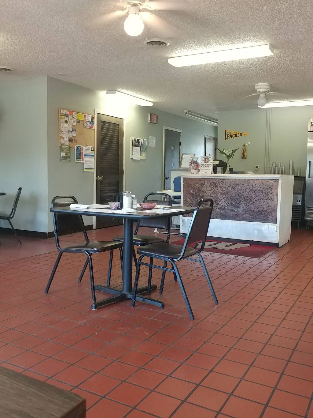 Corner Cafe | restaurant | 203 N Shawano St, New London, WI 54961, USA | 9209826636 OR +1 920-982-6636