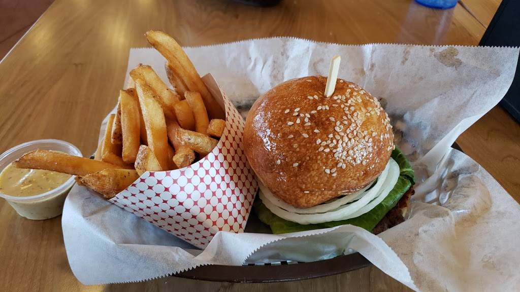 Athens Grill of Westport | restaurant | 5430 Willow Rd, Waunakee, WI 53597, USA | 6082203340 OR +1 608-220-3340