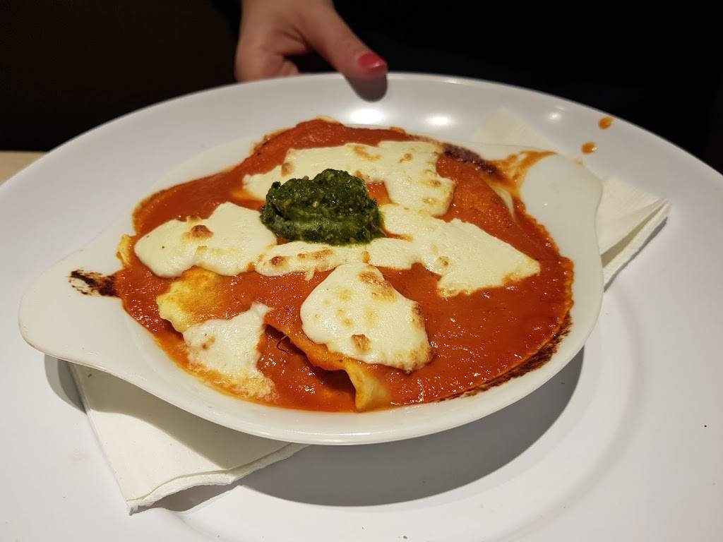 Zoës Kitchen | restaurant | 1129 Savannah Hwy Suite 400, Charleston, SC 29407, USA | 8434733160 OR +1 843-473-3160