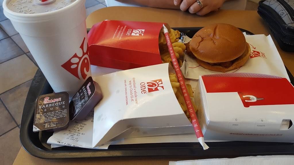 Chick-fil-A | restaurant | 357 S Illinois Ave, Oak Ridge, TN 37830, USA | 8654813638 OR +1 865-481-3638