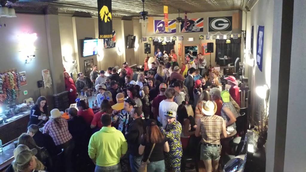 Bs Sports Bar & Grill - | restaurant | 214 Washington St, Victor, IA 52347, USA | 3196478888 OR +1 319-647-8888