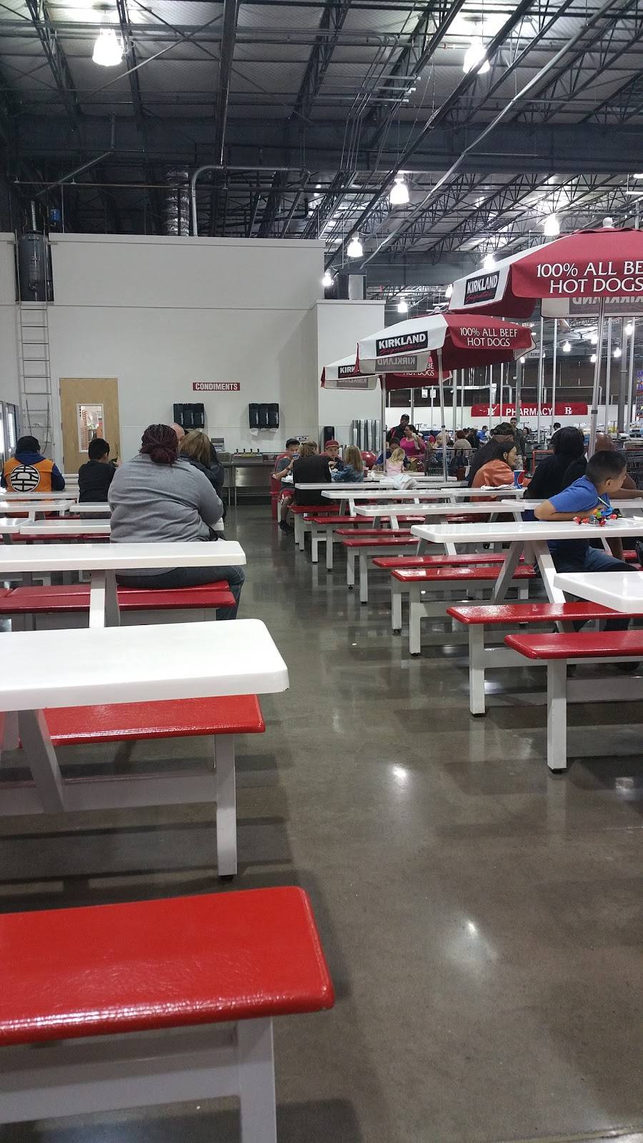 Costco Food Court | meal takeaway | 1415 N Arizona Ave, Gilbert, AZ 85233, USA | 4802930053 OR +1 480-293-0053