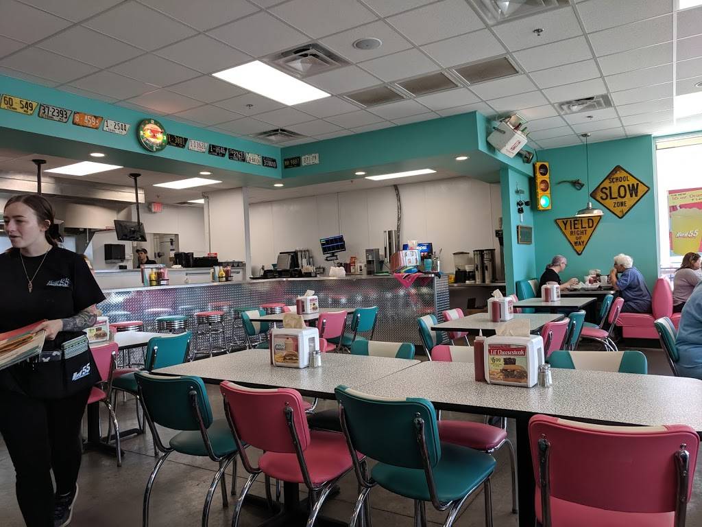 Hwy 55 Burgers Shakes & Fries | restaurant | 1020 N Main St Suite K, Shelbyville, TN 37160, USA | 9314885055 OR +1 931-488-5055