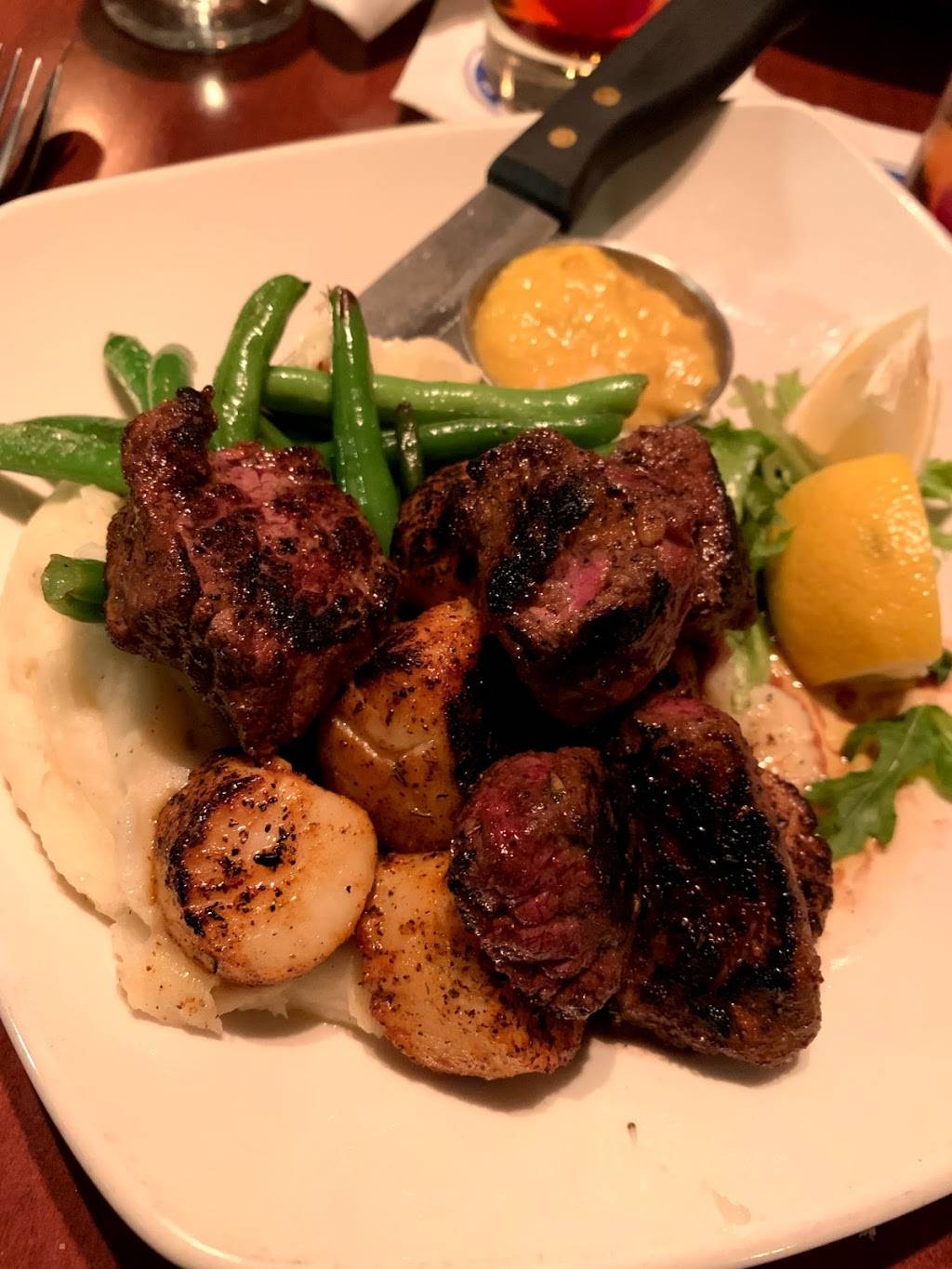 Eastside Grill | restaurant | 19 Strong Ave, Northampton, MA 01060, USA | 4135863347 OR +1 413-586-3347