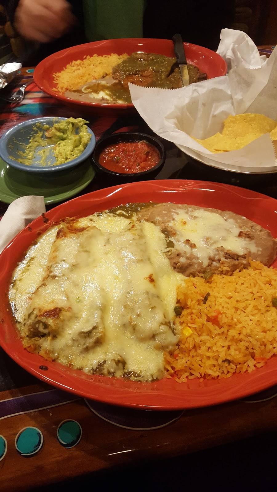El Rey Tolteca | restaurant | 44110 Ashburn Village Blvd #182, Ashburn, VA 20147, USA | 5719180445 OR +1 571-918-0445