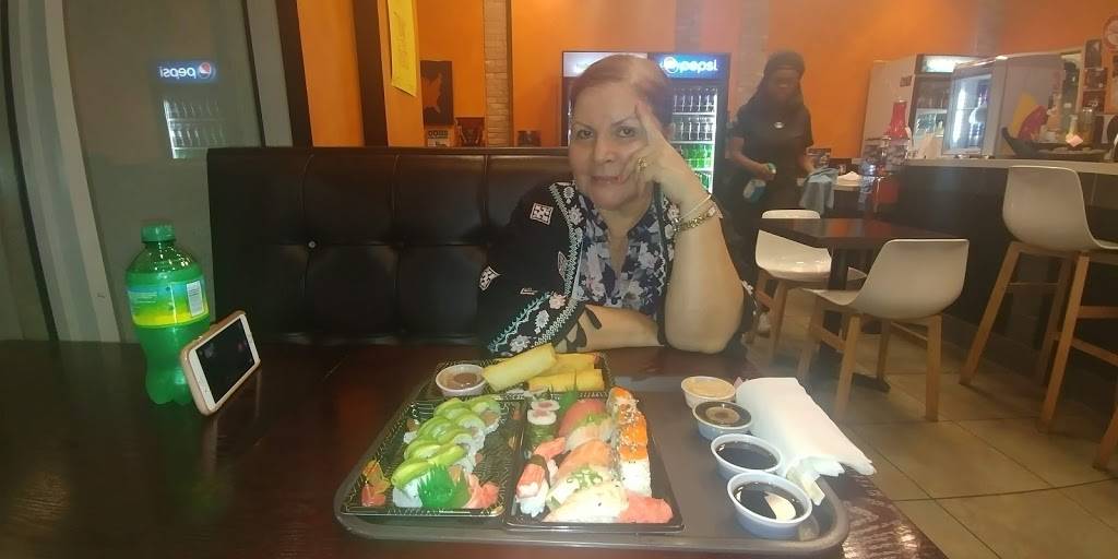 Iron Sushi | restaurant | 1805 N Young Cir, Hollywood, FL 33020, USA | 9549271735 OR +1 954-927-1735