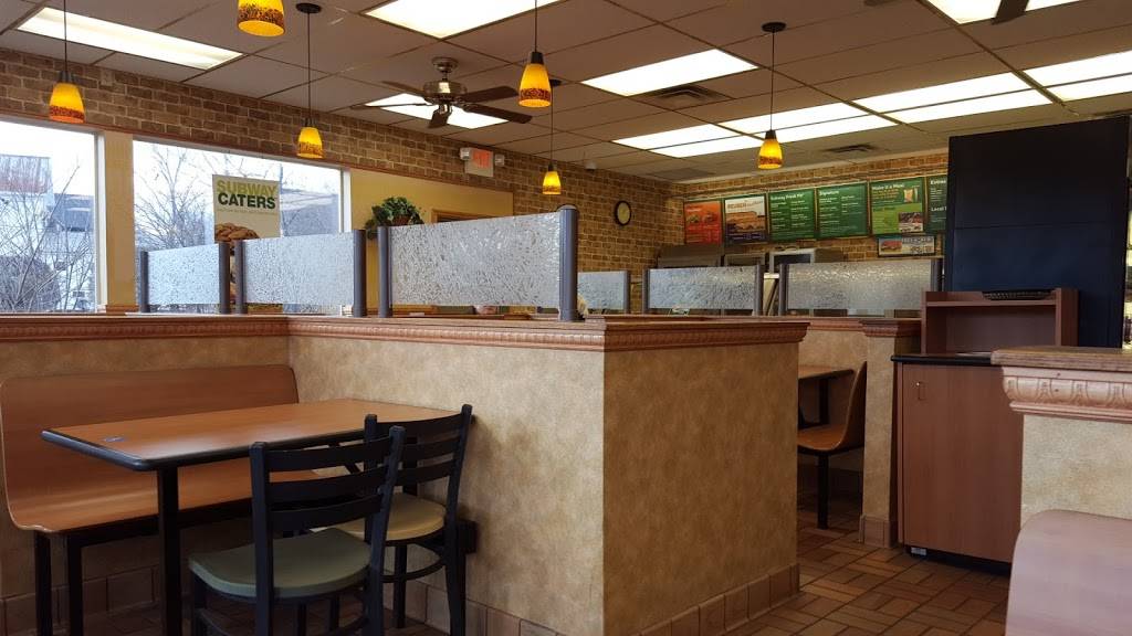 Subway | restaurant | 292 Main St, Bridgton, ME 04009, USA | 2076475375 OR +1 207-647-5375