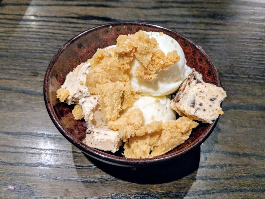 Roister Restaurant | restaurant | 951 W Fulton Market, Chicago, IL 60607, USA | 3127894896 OR +1 312-789-4896