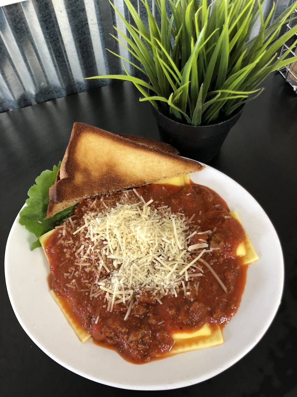 The Landmark Bistro | restaurant | 725 G Ave, Grundy Center, IA 50638, USA | 3198254950 OR +1 319-825-4950