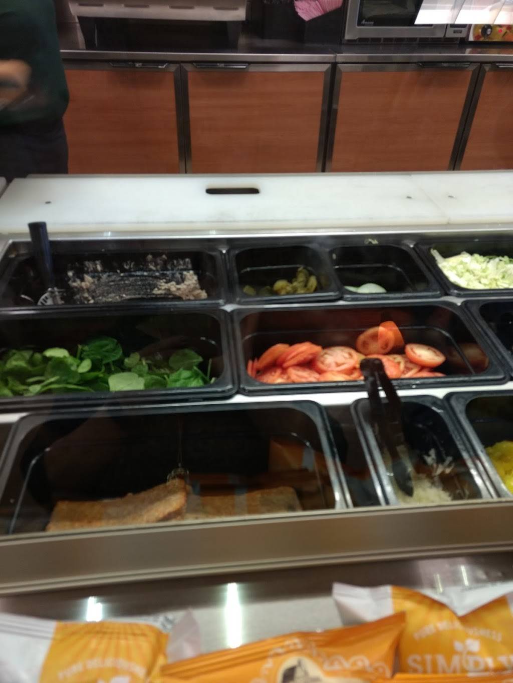 Subway Restaurants | restaurant | 1424 Teaneck Rd, Teaneck, NJ 07666, USA | 2015305260 OR +1 201-530-5260