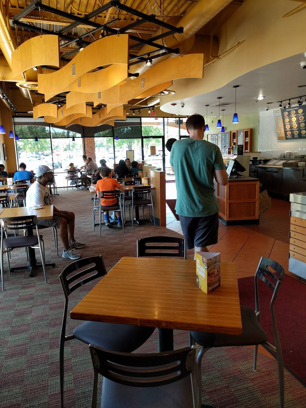 Noodles and Company | restaurant | 3105 Duke St, Alexandria, VA 22314, USA | 7032120008 OR +1 703-212-0008