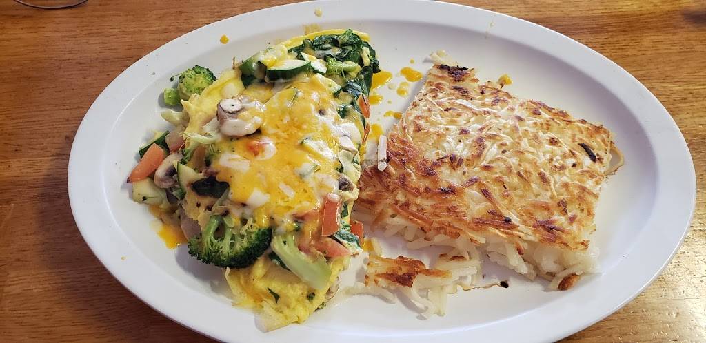 Village Cafe | restaurant | 112 Branch St, Arroyo Grande, CA 93420, USA | 8054731655 OR +1 805-473-1655