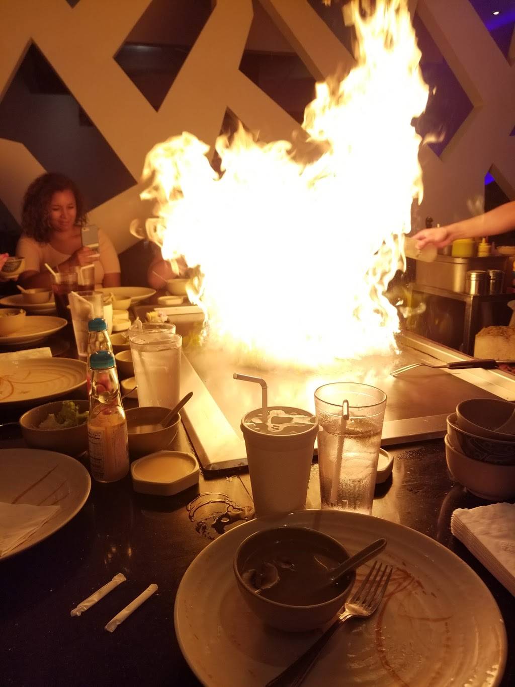 Taku Japanese Steakhouse | restaurant | 1540 E Blvd St, Kokomo, IN 46902, USA | 7654504166 OR +1 765-450-4166