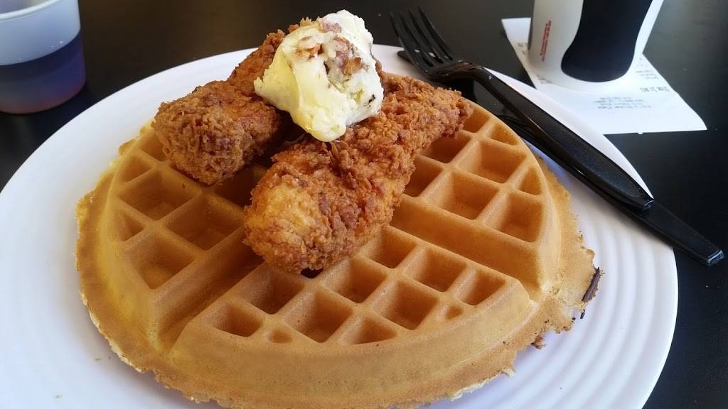 Kikis Chicken Place | restaurant | 5110 Auburn Blvd, Sacramento, CA 95841, USA | 9165500146 OR +1 916-550-0146