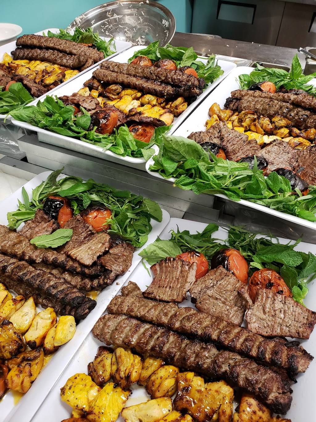 Kababa Express | restaurant | 15236 Yonge St, Aurora, ON L4G 1L9, Canada | 9055035858 OR +1 905-503-5858