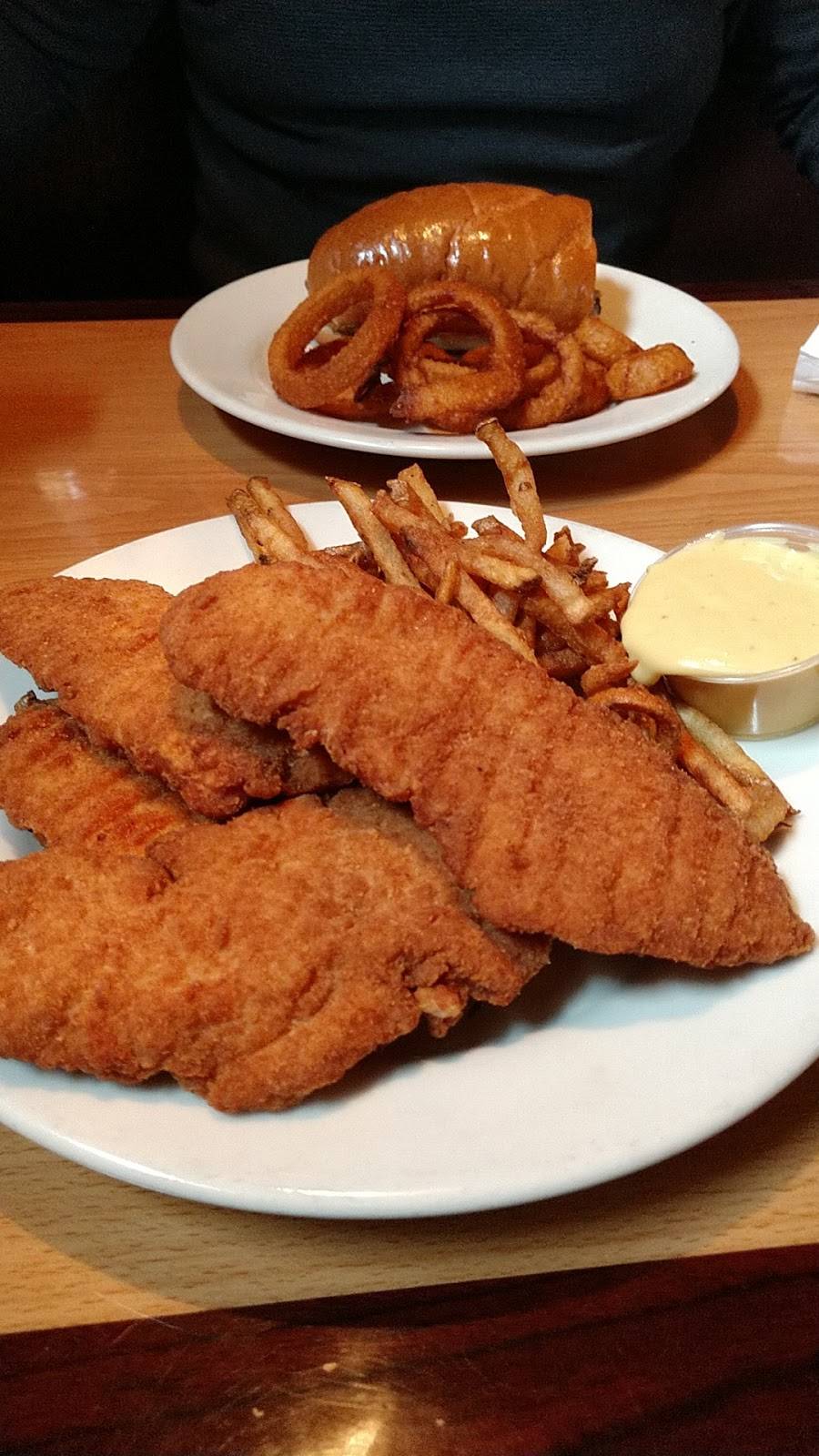 Mikes Penn Ave Grille | restaurant | 599 E State St, Salem, OH 44460, USA | 3303324804 OR +1 330-332-4804