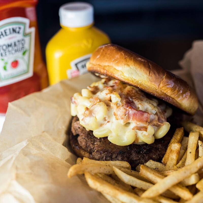 Mr. Brews Taphouse | restaurant | 8021 Metcalf Ave, Overland Park, KS 66204, USA | 9136028628 OR +1 913-602-8628