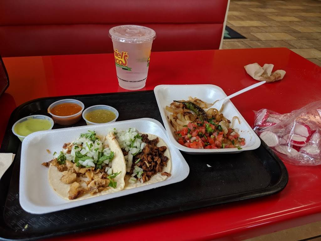 Daniels Tacos | restaurant | 8905 Glenoaks Blvd, Sun Valley, CA 91352, USA | 8187677250 OR +1 818-767-7250