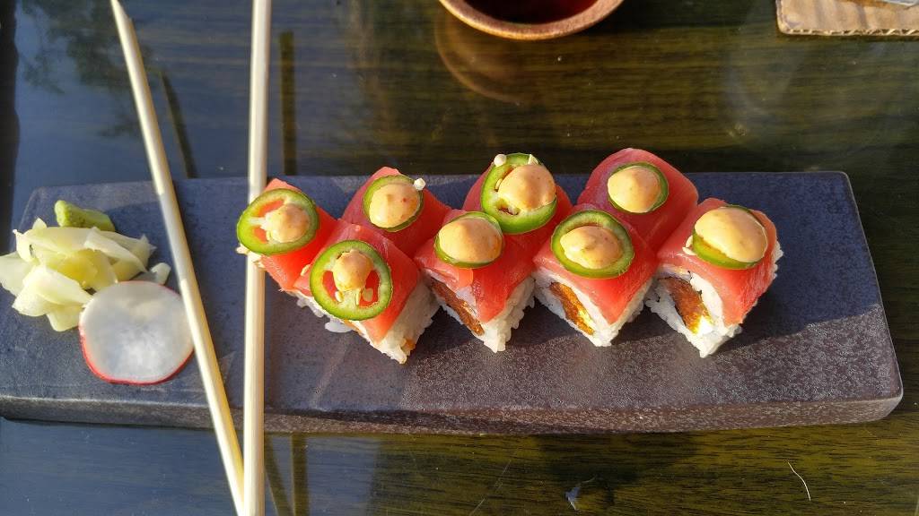 Jade Sushi & New Asian | restaurant | 2425 Edgewater Dr, Orlando, FL 32804, USA | 4074227968 OR +1 407-422-7968