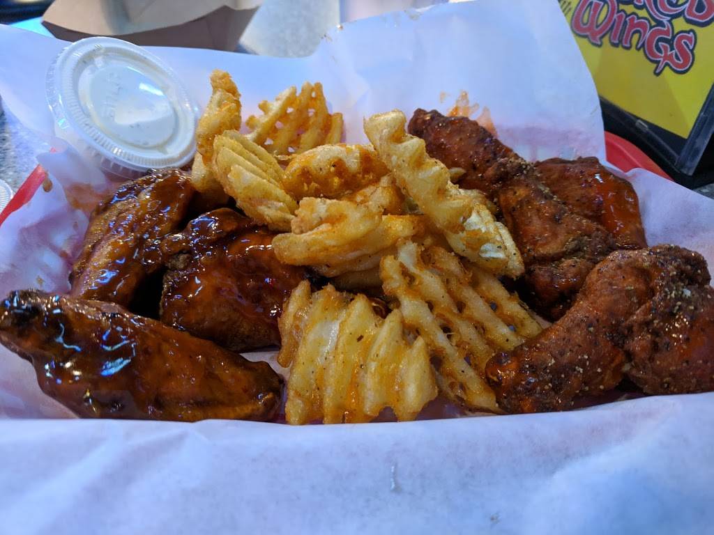 Wicked Wings | restaurant | 615 W Slaughter Ln #108, Austin, TX 78748, USA | 5125208029 OR +1 512-520-8029