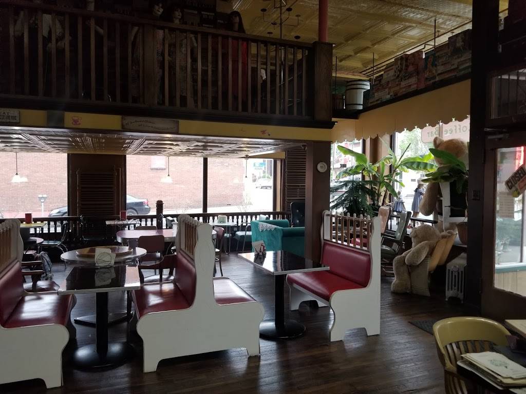 Chatter Box | restaurant | 900 Main St, Portage, PA 15946, USA | 8147363888 OR +1 814-736-3888