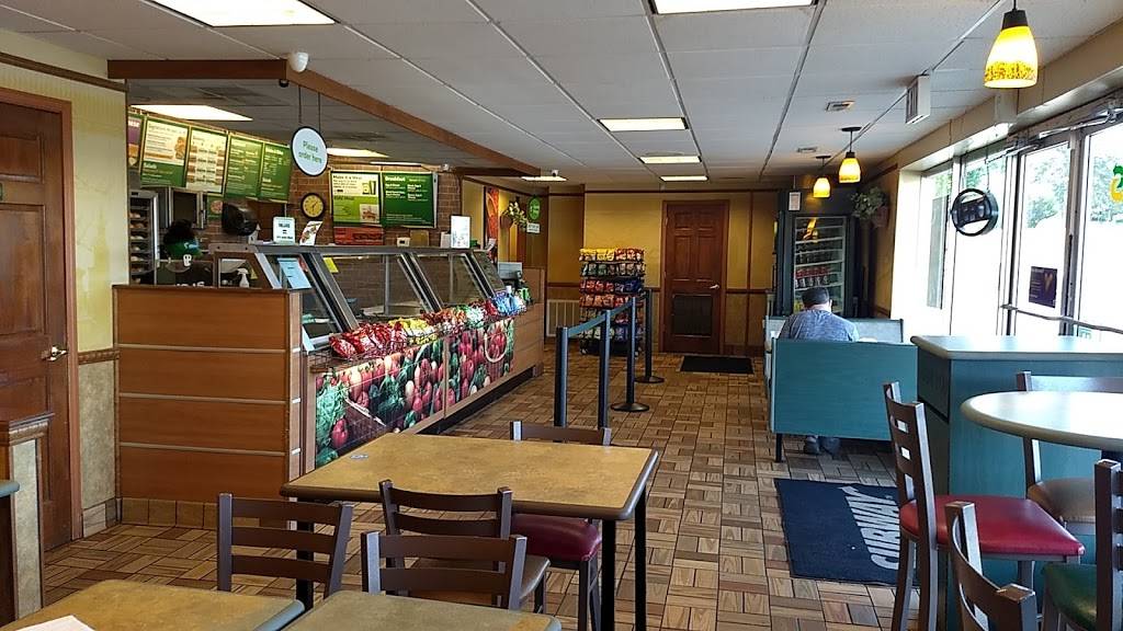 Subway | restaurant | 105 US-123, Seneca, SC 29678, USA | 8648827827 OR +1 864-882-7827