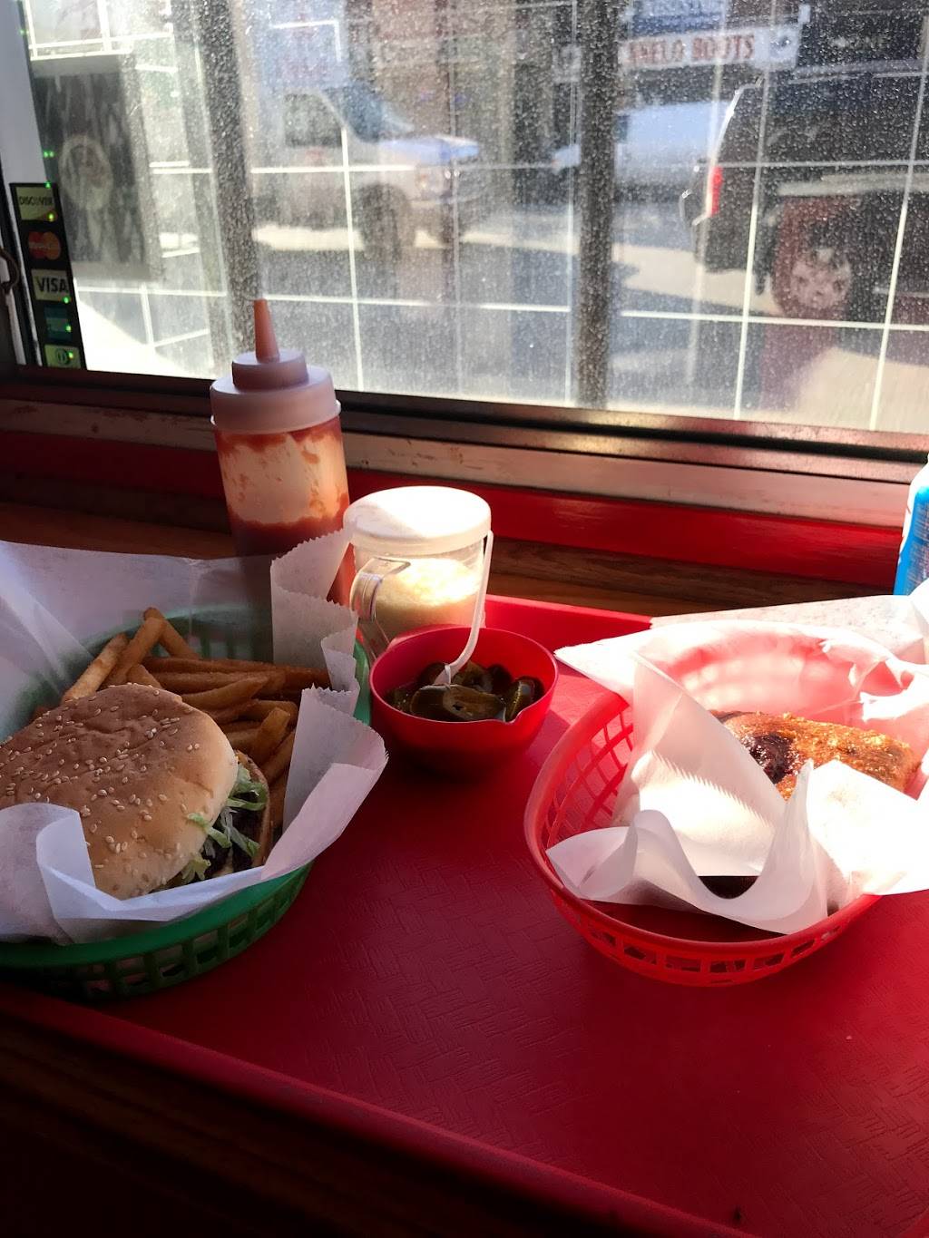 Naples Pizza | restaurant | 4601 S Ashland Ave, Chicago, IL 60609, USA | 7733767640 OR +1 773-376-7640