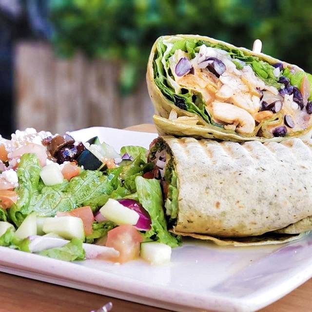 L. A. Chankla | restaurant | 5354 Wilshire Blvd, Los Angeles, CA 90036, USA | 3239368337 OR +1 323-936-8337