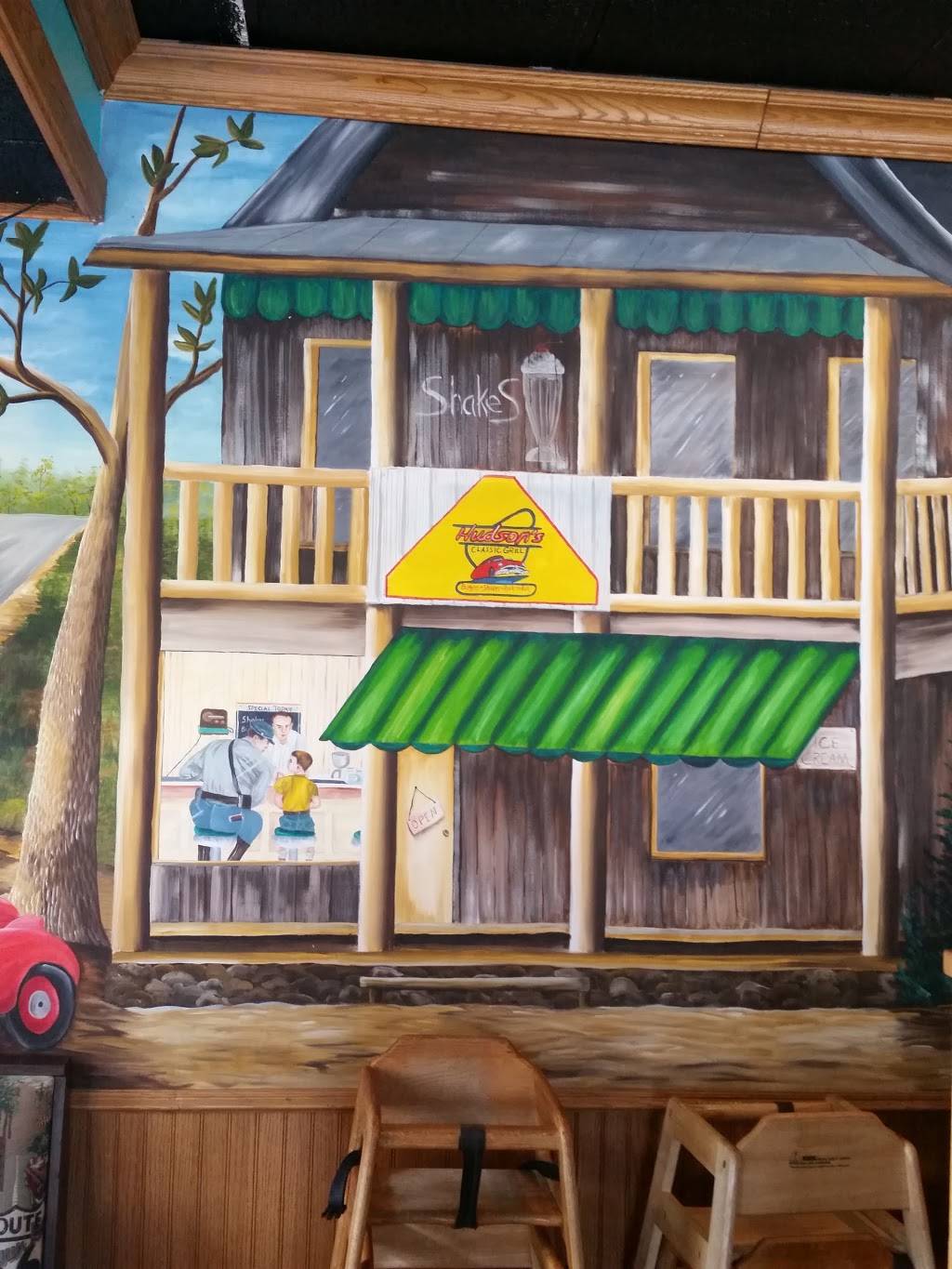 Hudsons Classic Grill | restaurant | 201 N Lincoln Rd, Escanaba, MI 49829, USA | 9067894142 OR +1 906-789-4142