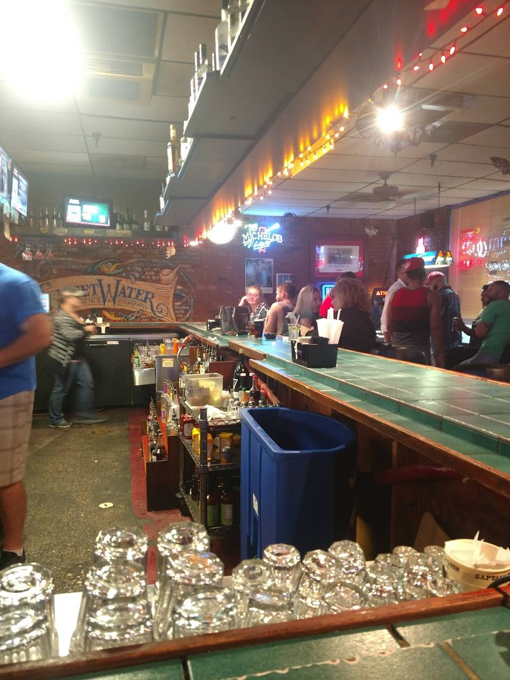 Bilmar Station | restaurant | 8501 W Hillsborough Ave, Tampa, FL 33615, USA | 8134968898 OR +1 813-496-8898