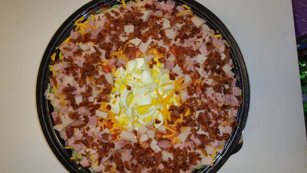 Vee Sandwich Shop | restaurant | 2601 W Michigan St, Indianapolis, IN 46222, USA | 3176531901 OR +1 317-653-1901