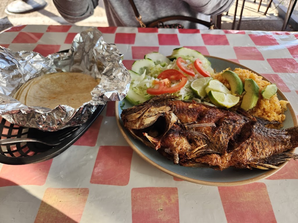 Taqueria el Guero | restaurant | 2704 W Avery St, Pensacola, FL 32505, USA | 8502073961 OR +1 850-207-3961