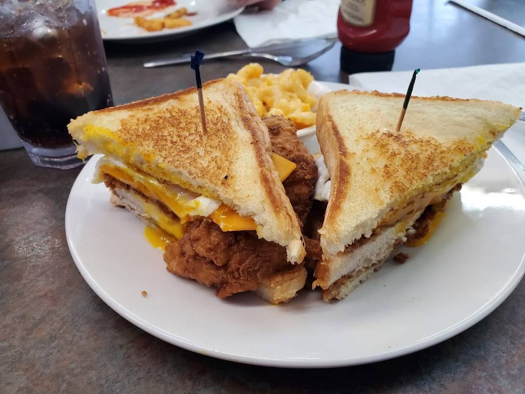 Uncle Johns Restaurant | restaurant | 1611 US-31W, Goodlettsville, TN 37072, USA | 6156725995 OR +1 615-672-5995