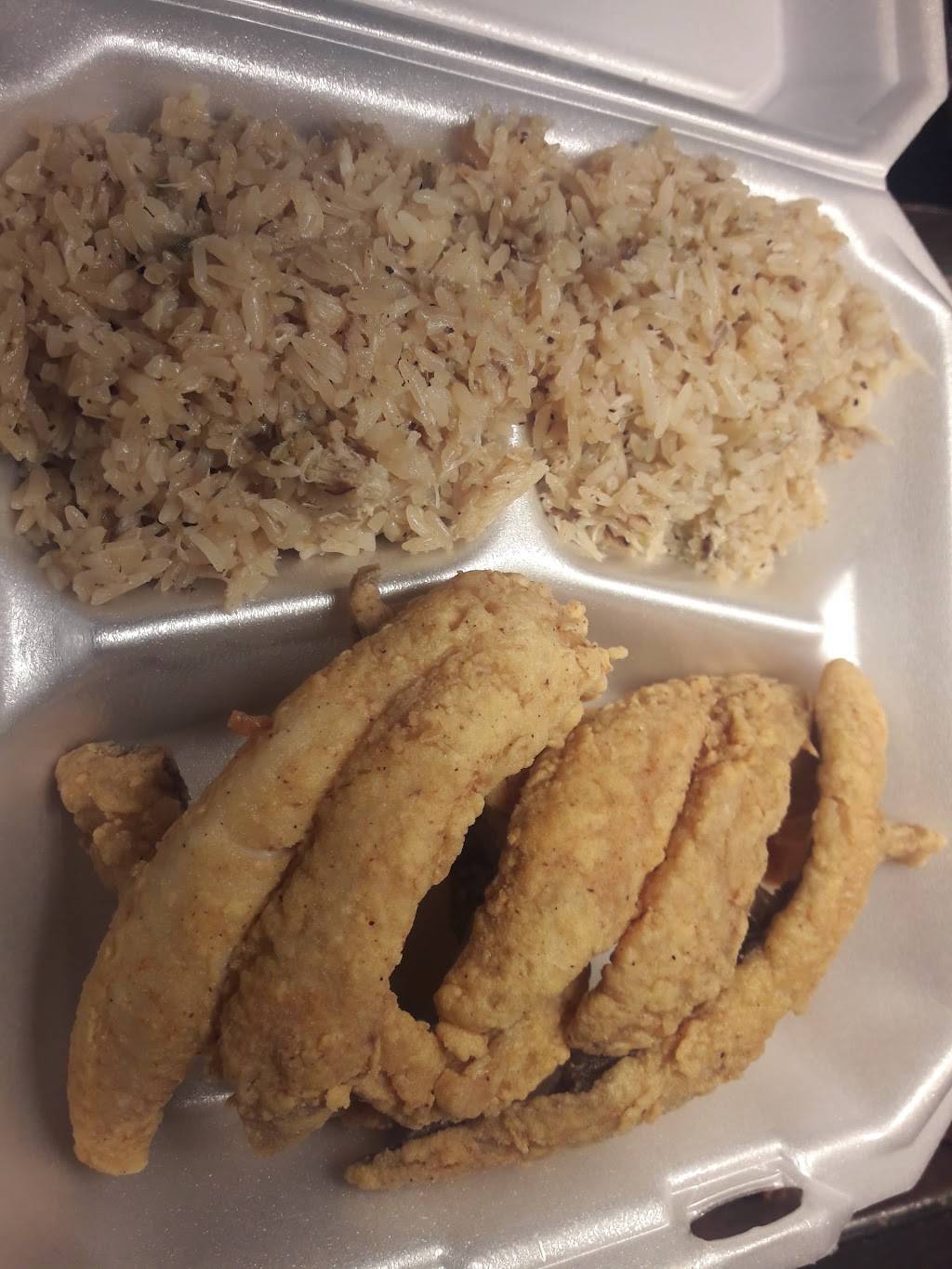 Ma Hannas Chicken & Waffles | restaurant | 724 W Oglethorpe Ave, Savannah, GA 31401, USA | 9122342524 OR +1 912-234-2524